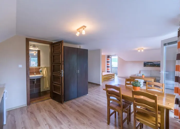 Apartament Raztoky